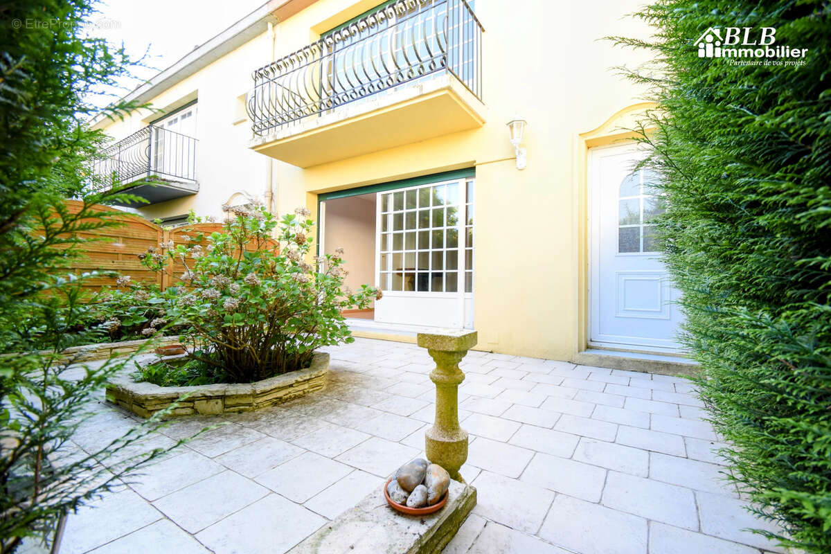 Maison à MAUREPAS