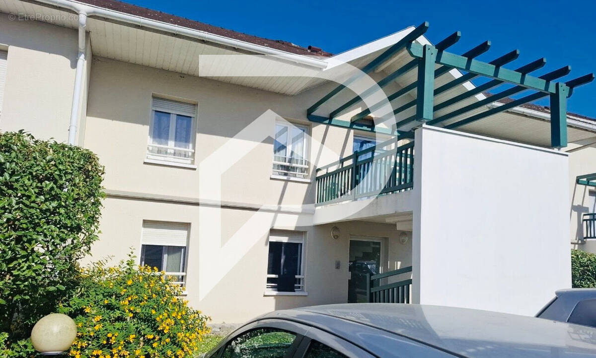 Appartement à ARTIX