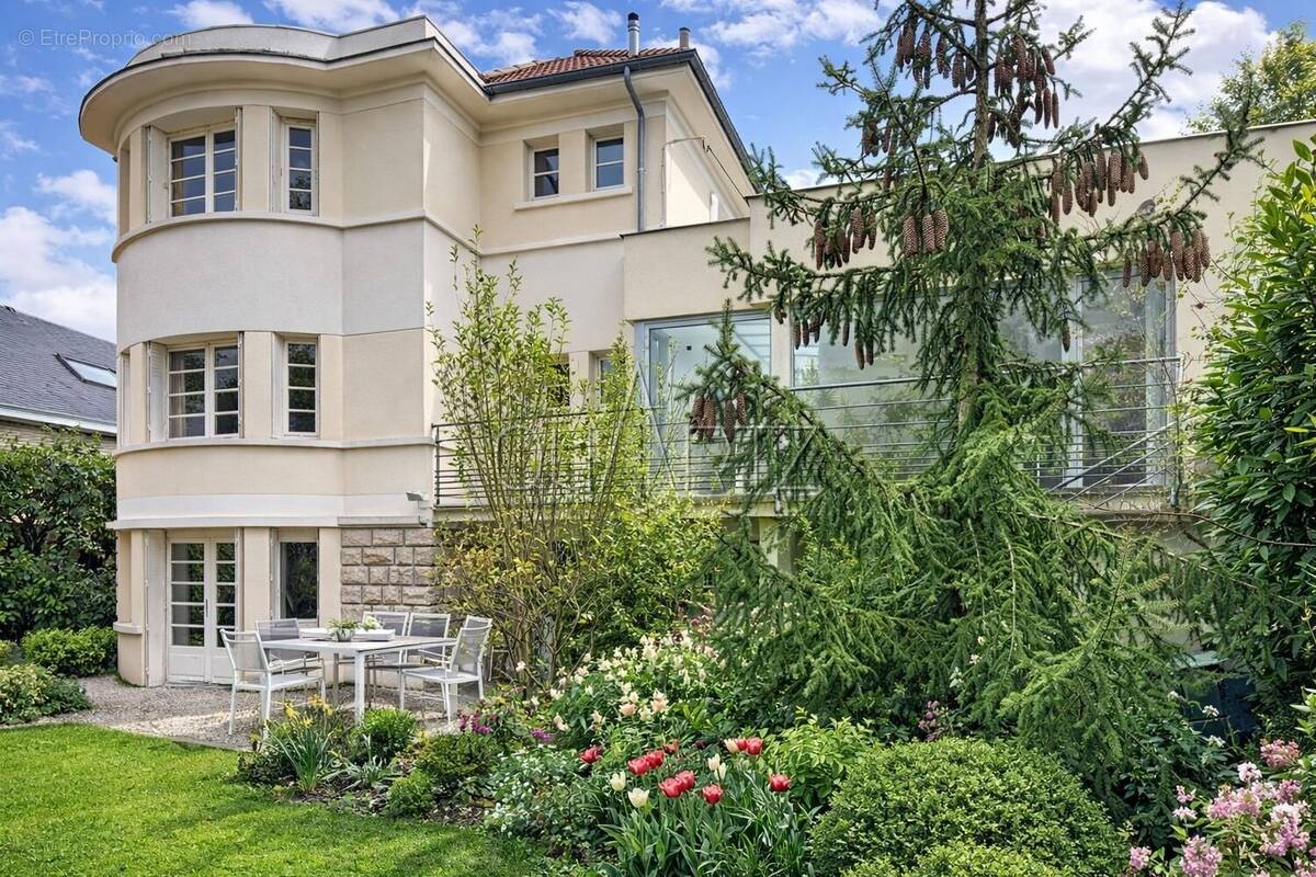 Maison à VERSAILLES