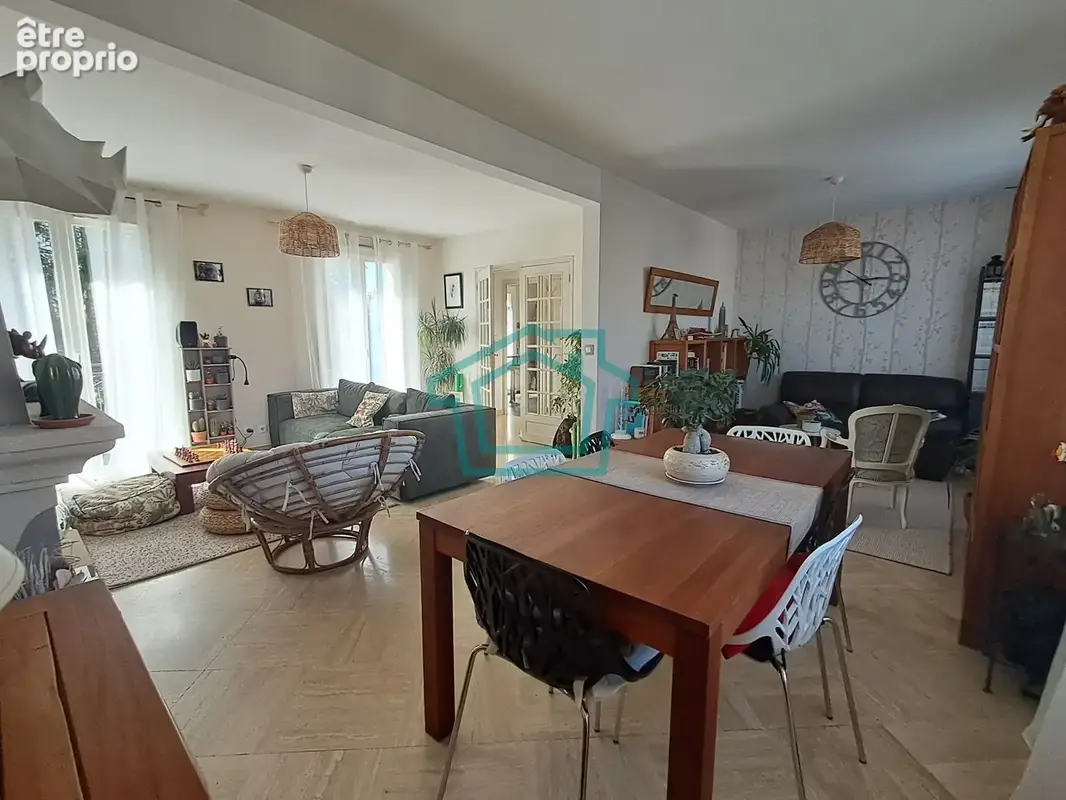 Maison familiale de 130 m2 avec 4 chambres, sous-sol total et salle de cinéma   Orgerus - photo 7