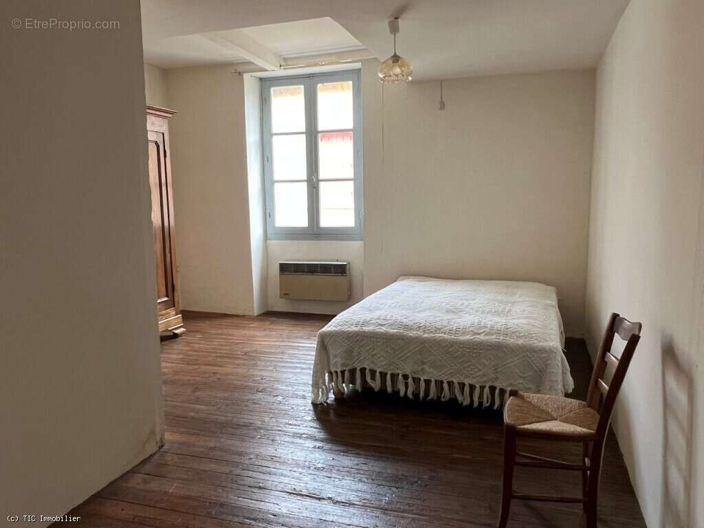 Maison à VERTEUIL-SUR-CHARENTE