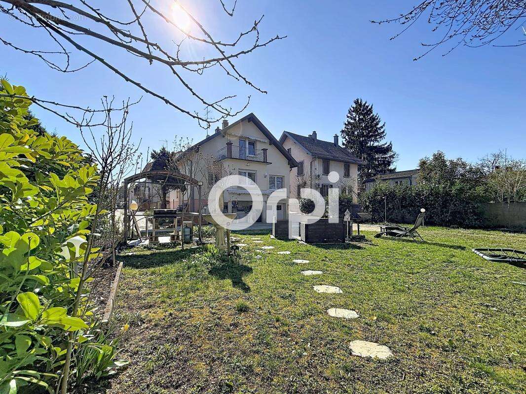 A vendre: Maison individuelle avec jardin – Quartier résidentiel calme à Riedisheim - photo 3