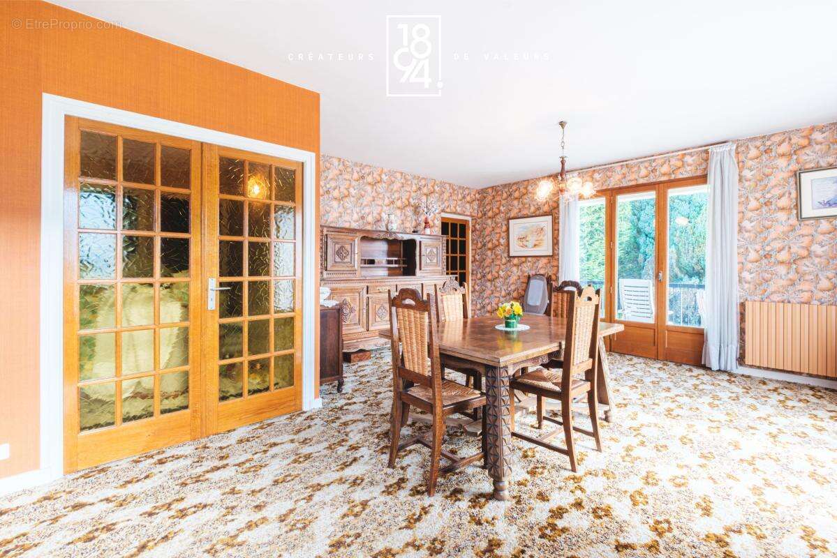 Maison à SERRIERES-EN-CHAUTAGNE