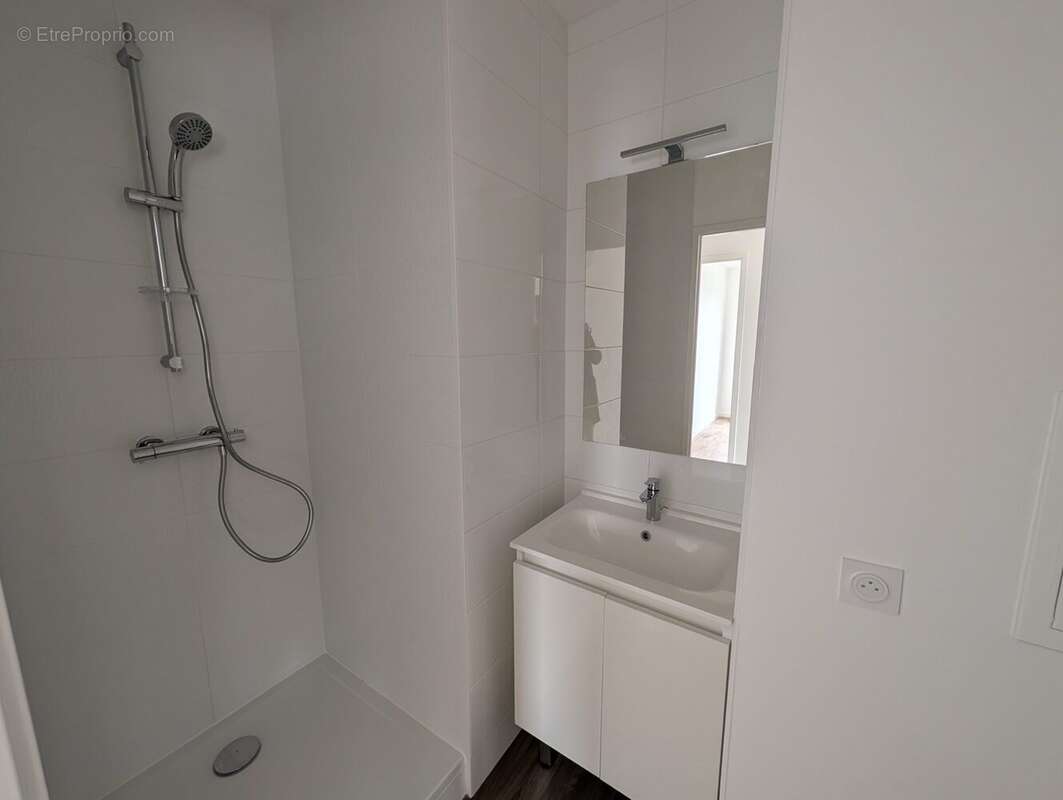 Appartement à LES CLAYES-SOUS-BOIS