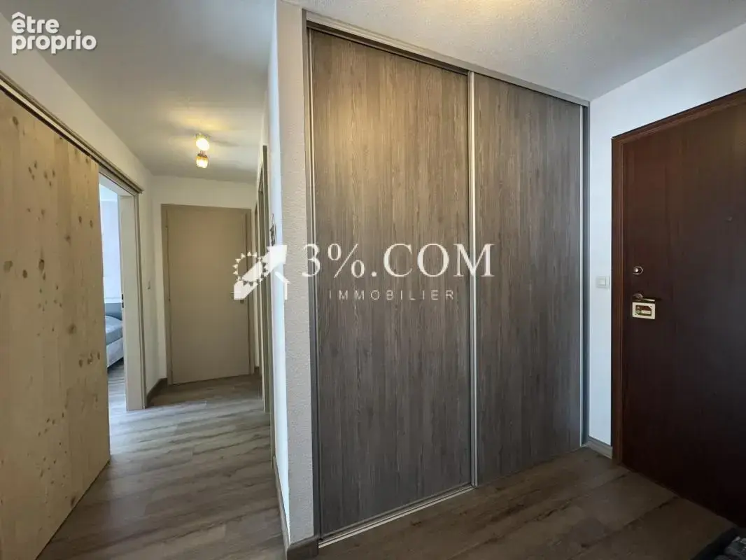3%.COM - Appartement 2 pièces avec balcon, parking et cave - photo 6