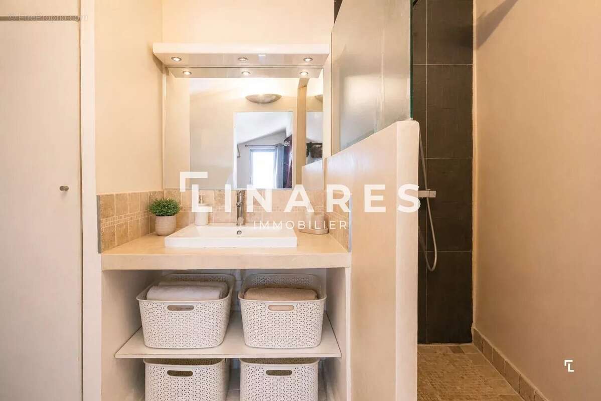 Appartement à TRETS