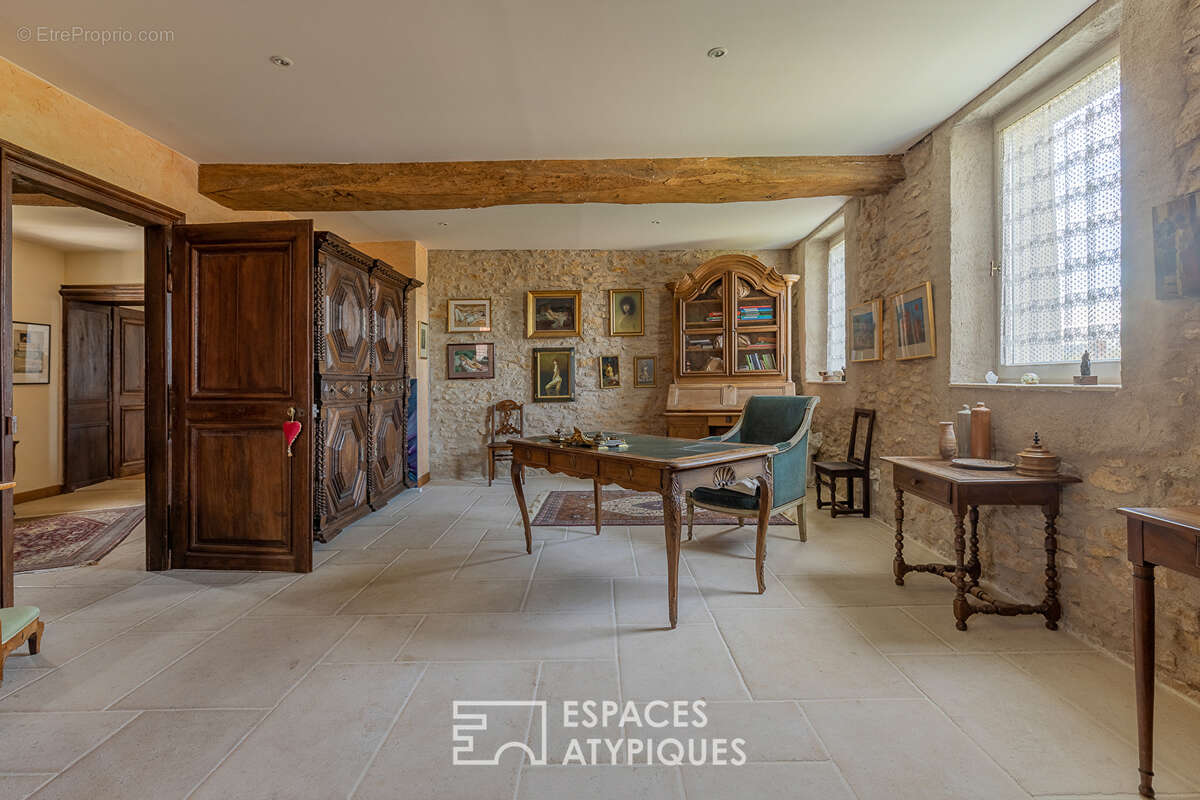 Propriété historique du XVIe siècle au charme authentique - photo 13