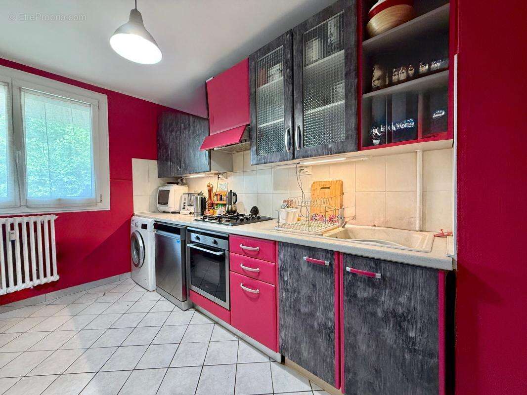 Appartement T4 de 74,45 m² à Chenôve- Balcon - Parking - 2ème étage - photo 8