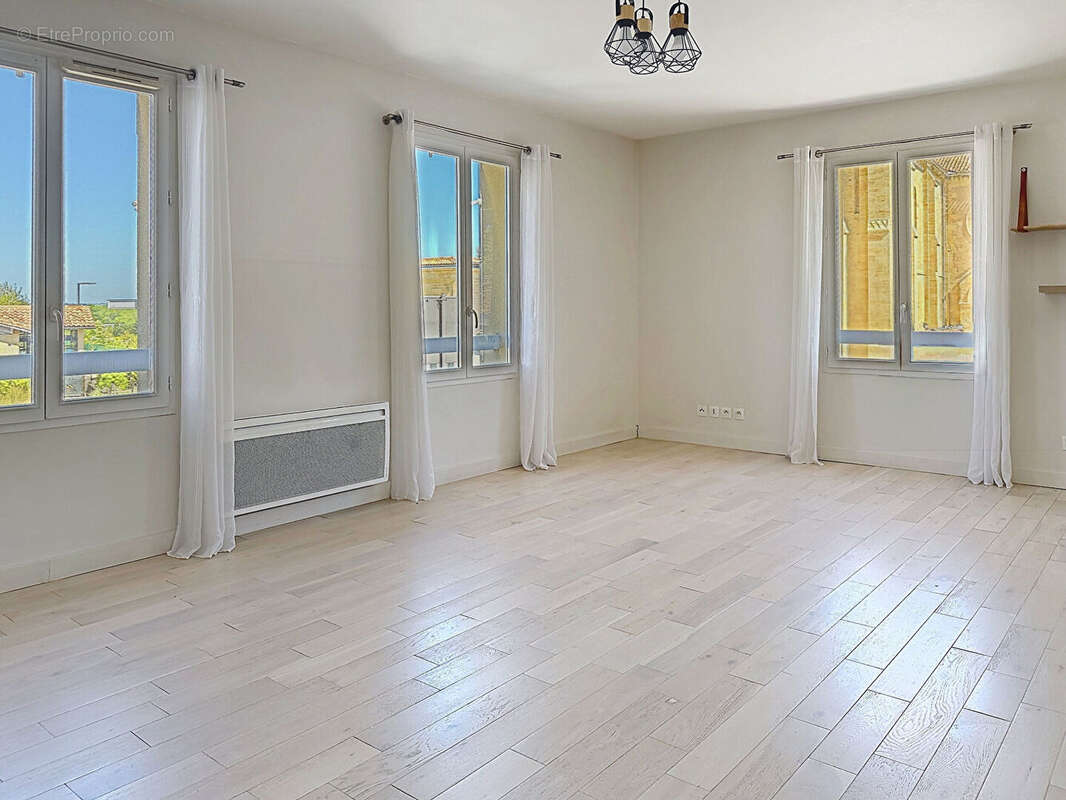 Appartement à MARTILLAC