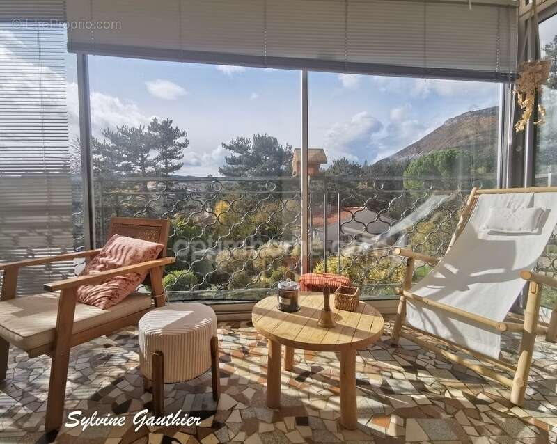 Maison à ASPRES-SUR-BUECH