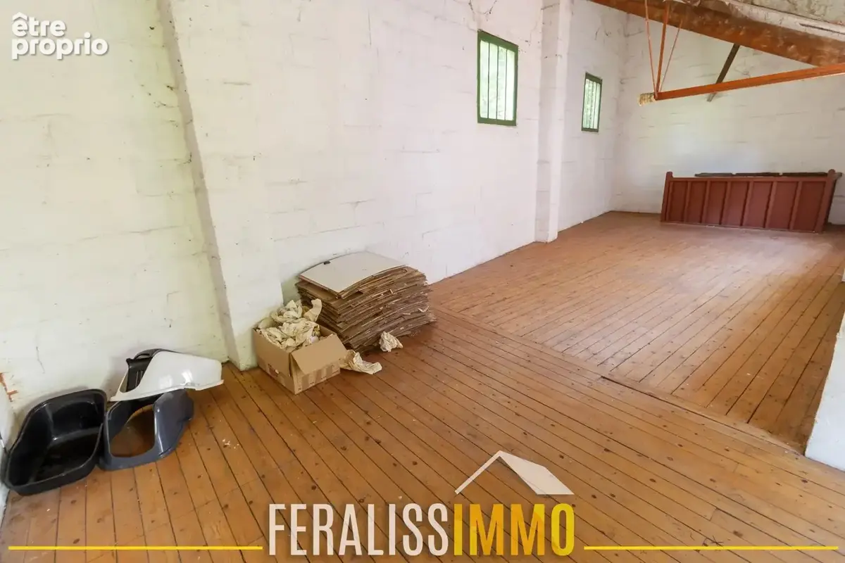 Maison de charme rénovée avec goût, 3 chambres + bureau + an - photo 19