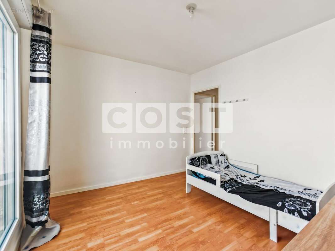 Appartement à COLOMBES