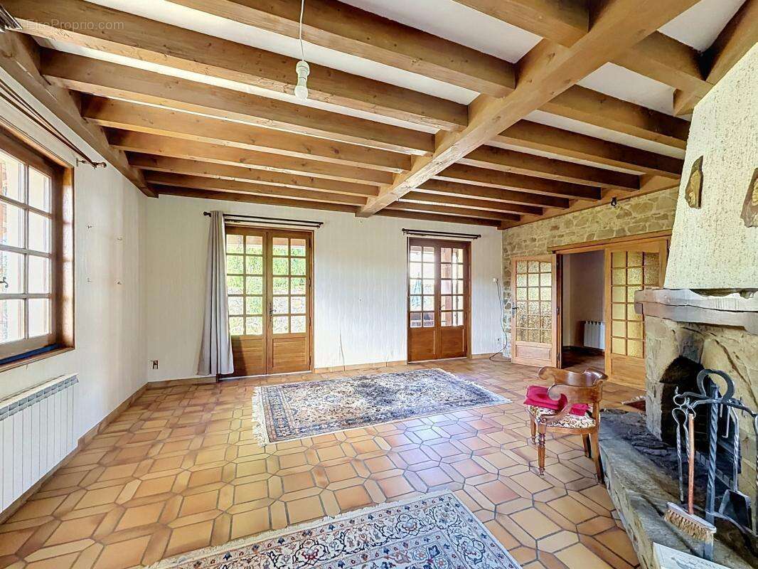 Maison à CONDRIEU