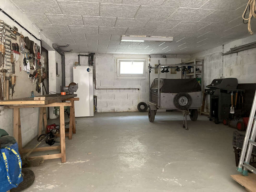 Maison à DONVILLE-LES-BAINS