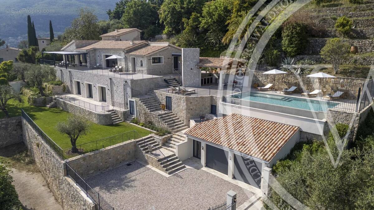 Maison à VALBONNE