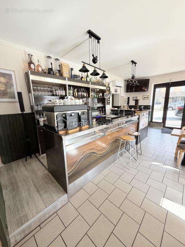 Commerce à LENTIGNY