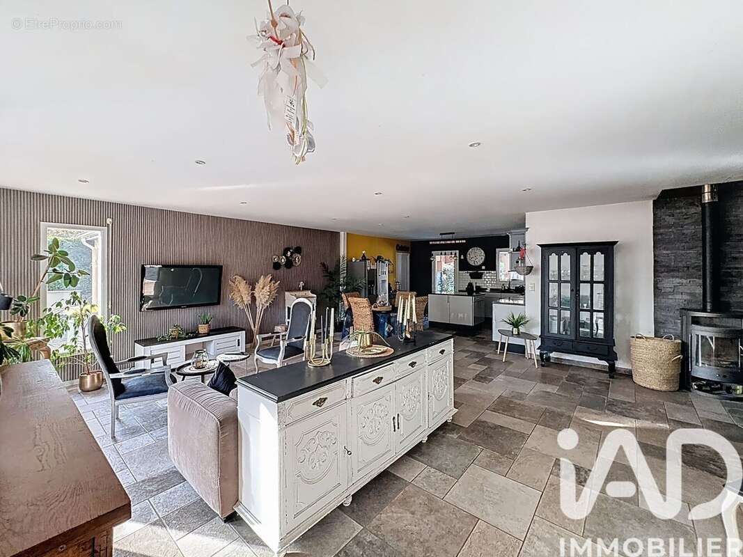 Photo 4 - Maison à TERRASSON-LAVILLEDIEU