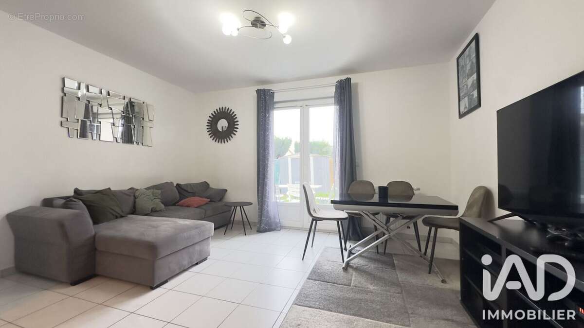 Photo 3 - Maison à COIGNIERES
