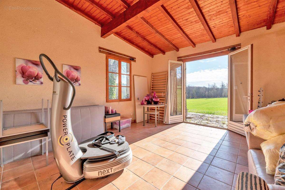 Maison à SAINT-GEYRAC