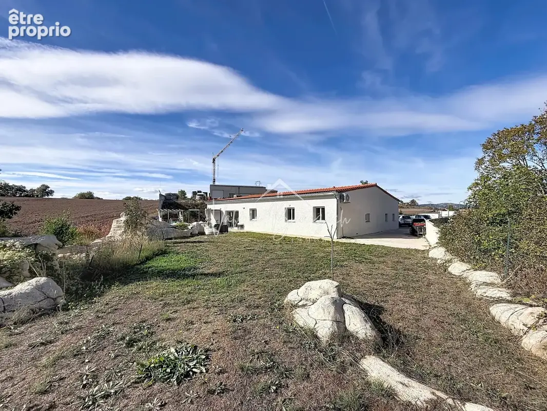 Villa avec piscine et grand entrepôt   À 15 minutes St-Affrique - photo 15