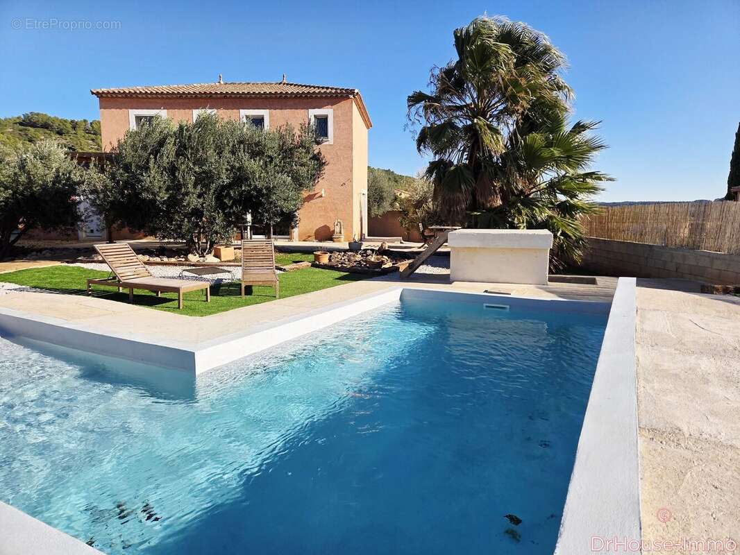Maison à CEBAZAN