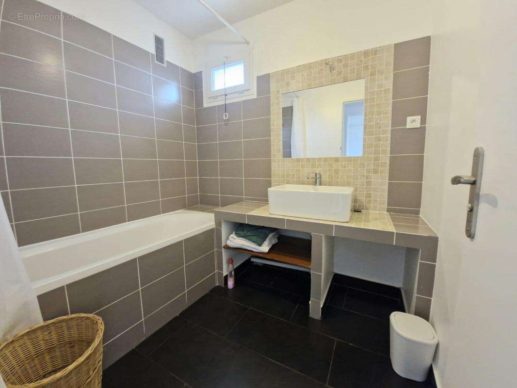 Appartement à LE RAINCY