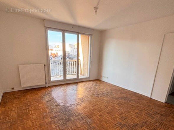 Appartement à LYON-9E