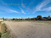 Terrain à L&#039;ISLE-SUR-LA-SORGUE