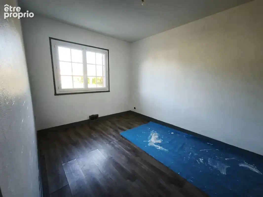A vendre a saint-eloi pavillon des 's 70 sur sous sol 3 p terrain de  1494 m2 - photo 7