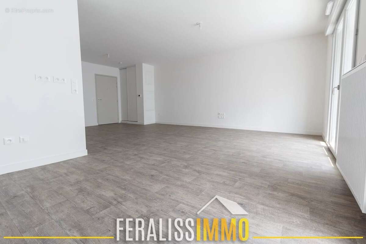 F4 en duplex tout neuf ! - photo 10