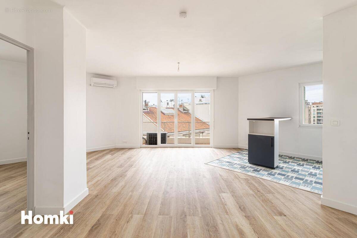 Appartement à MARSEILLE-4E