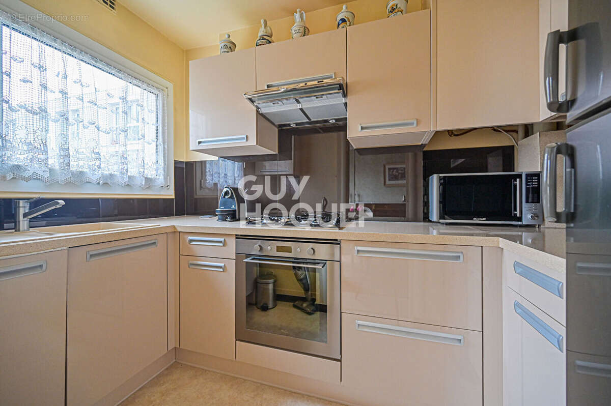 Appartement à PARIS-19E