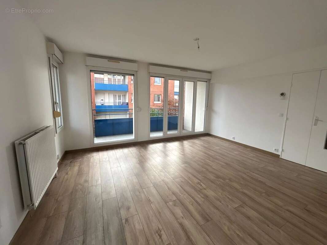 Appartement à MONTIGNY-LE-BRETONNEUX