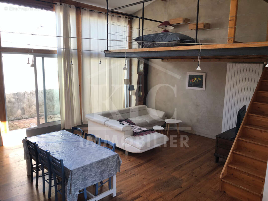 Appartement à CARCASSONNE