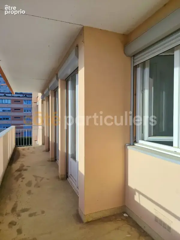 CHENÔVE - Appartement T3 de 77 m² - lumineux avec balcon - photo 6
