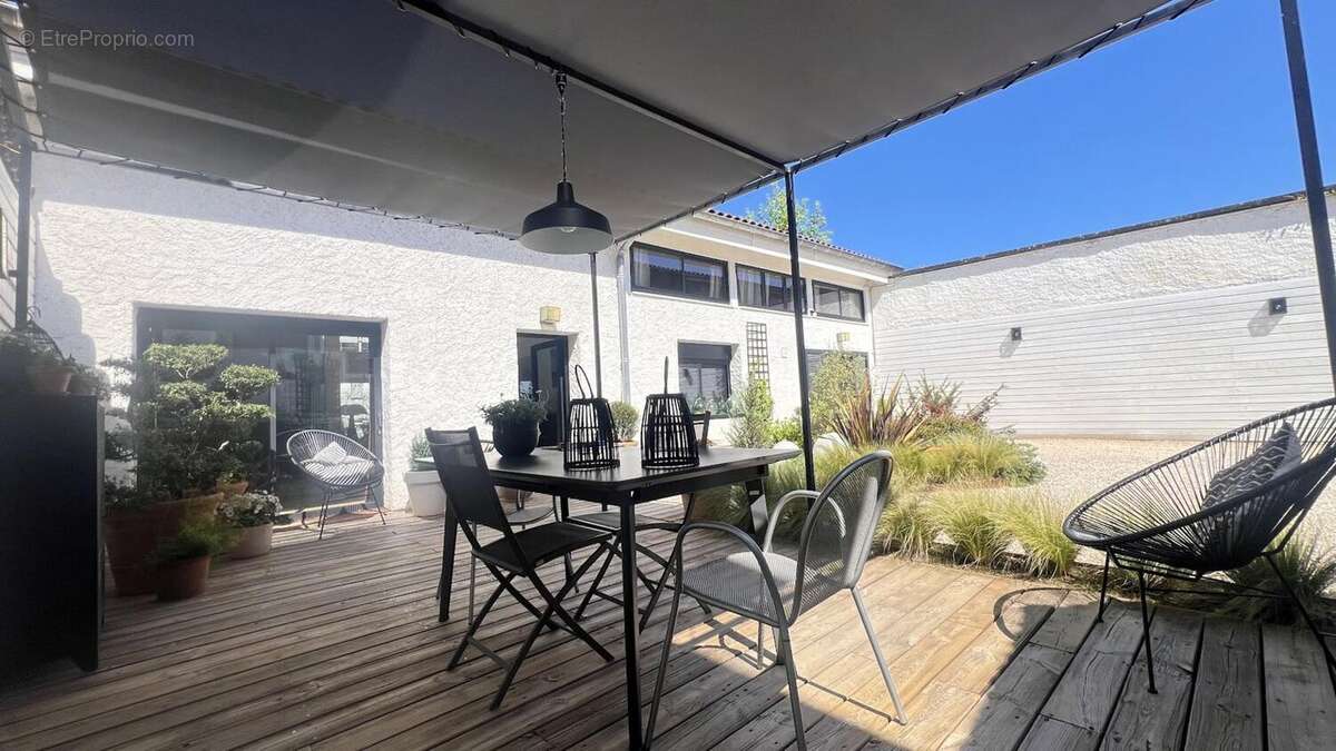 Photo 2 - Maison à CHARBONNIERES-LES-BAINS