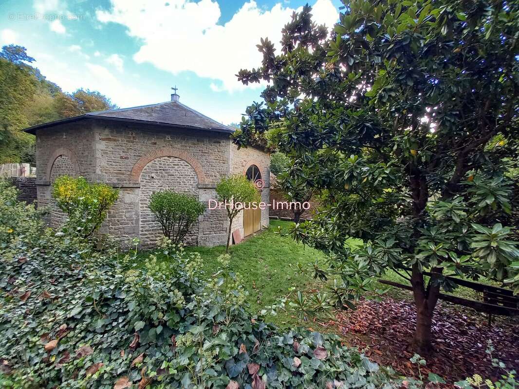 Maison à CONDE-SUR-SARTHE