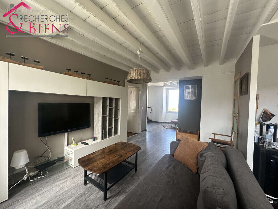 Maison à TOURLAVILLE