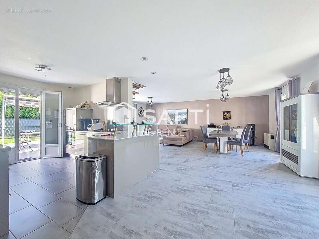 Photo 2 - Maison à SAINT-REMY-SUR-AVRE