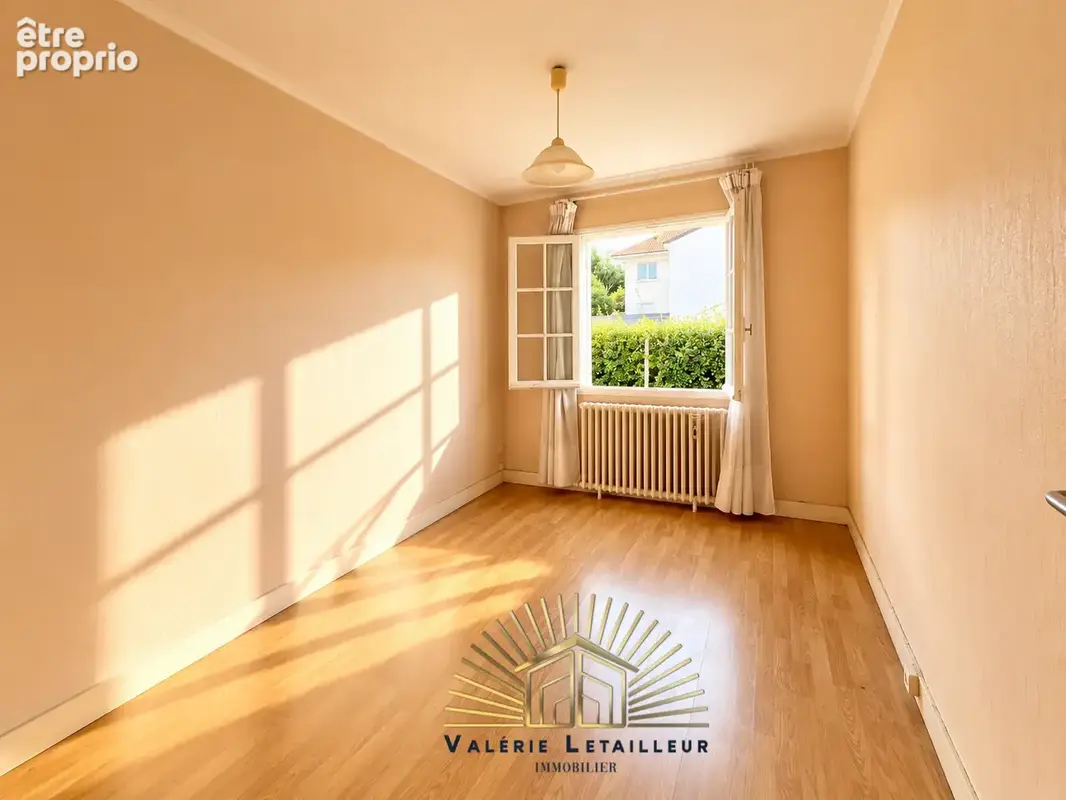 Jolie maison cœur de village 92 m2 avec 2 chambres plus bureau et garage - photo 14