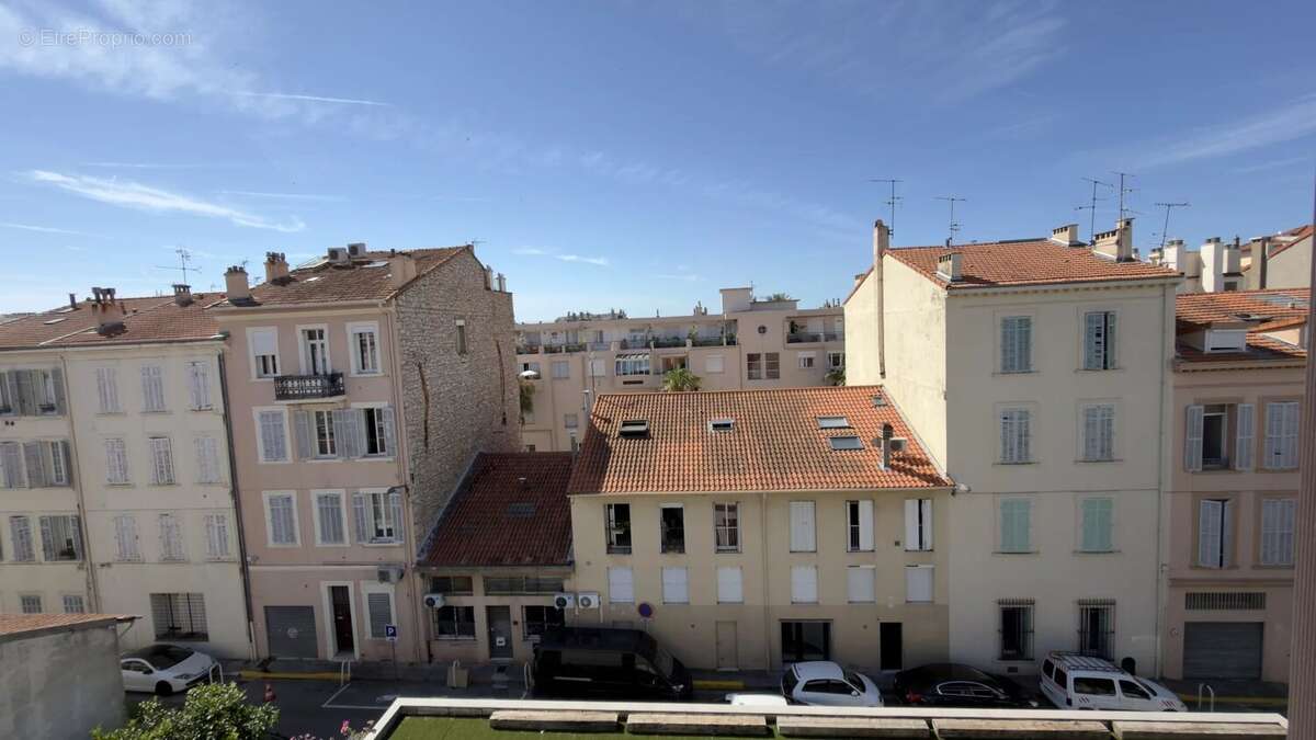 DUPLEX 110 m² renovée centre ville - photo 2