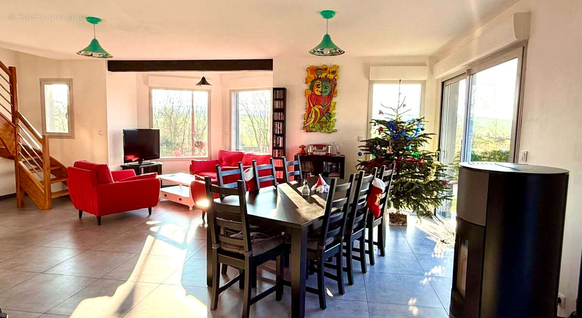 Maison à BEUVREQUEN