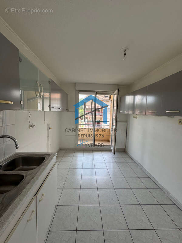 Appartement à DECINES-CHARPIEU