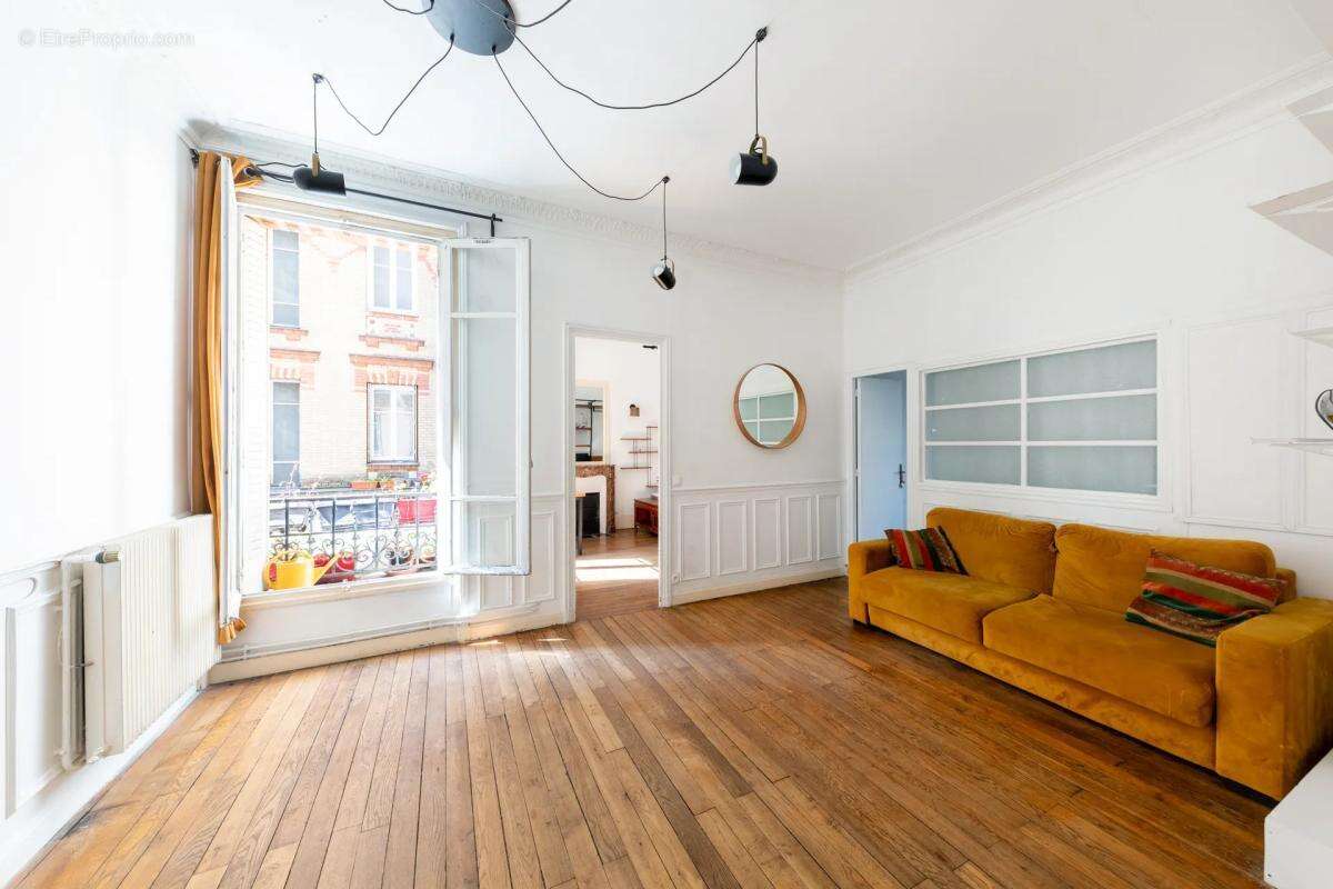Appartement à PARIS-10E