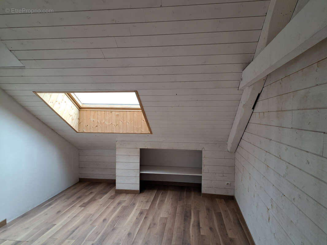 Appartement à LE CHAMBON-SUR-LIGNON