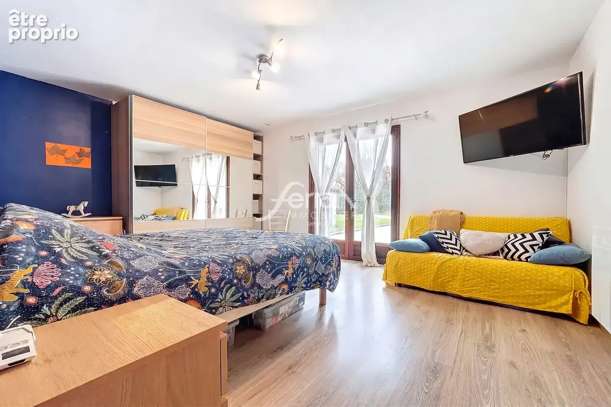 Maison 6 pièces 194 m² à vendre à Callas (83830) - photo 9