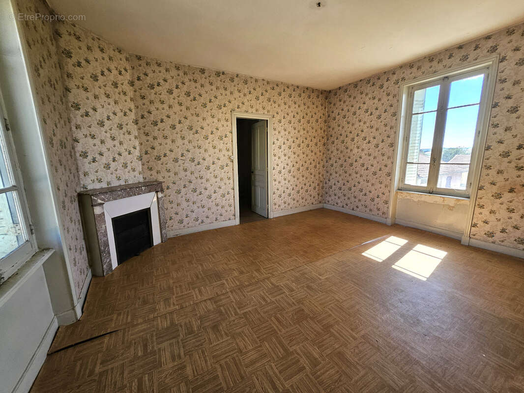 Maison à SAINT-RAMBERT-D'ALBON