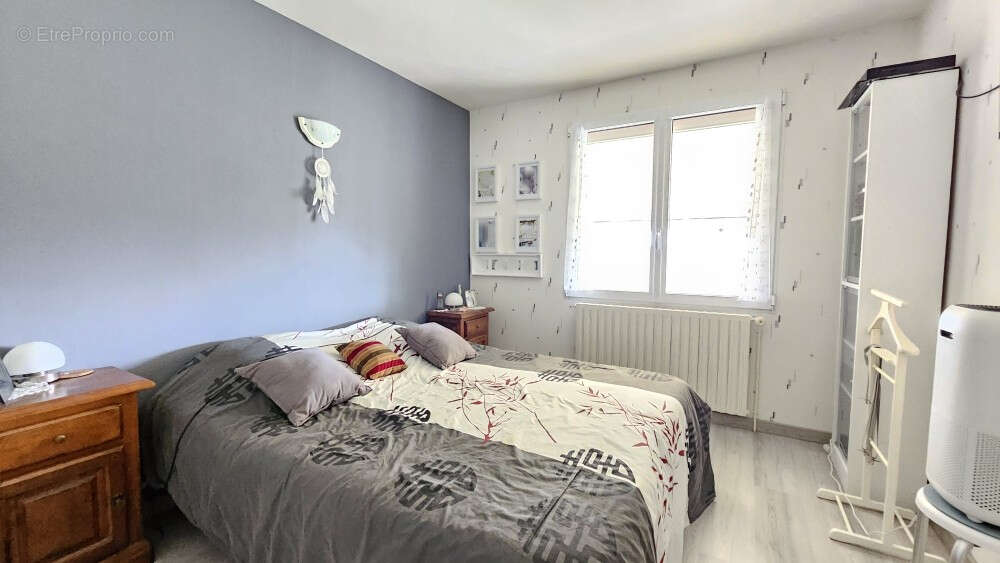 Maison à EXIREUIL