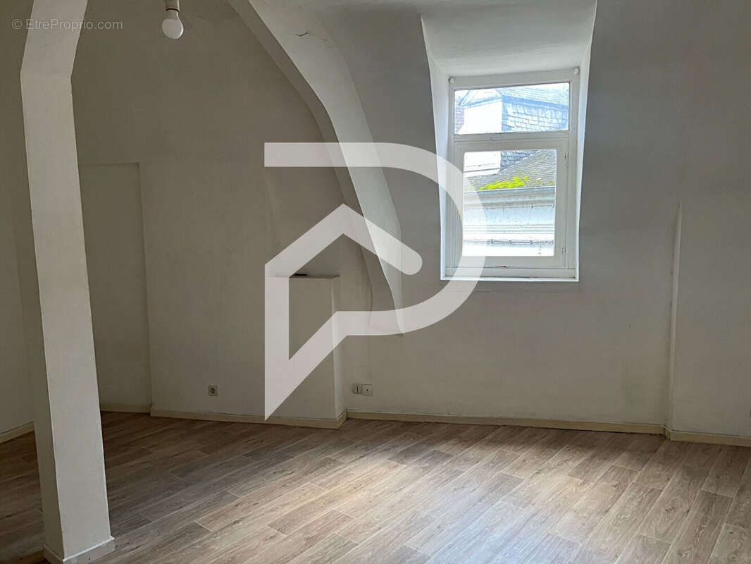 Appartement à OLORON-SAINTE-MARIE