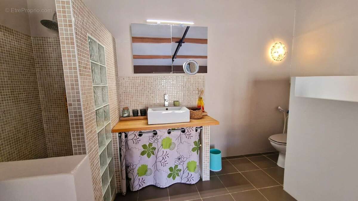 Appartement élégant de 2 chambres au cœur de Pézenas – une opportunité rare - photo 15